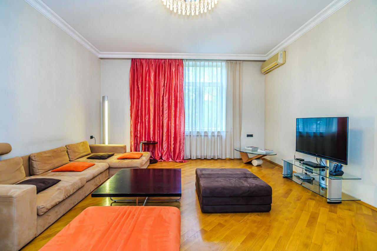 Vip Apartamen Nizami Street Apartment Baku Exterior photo