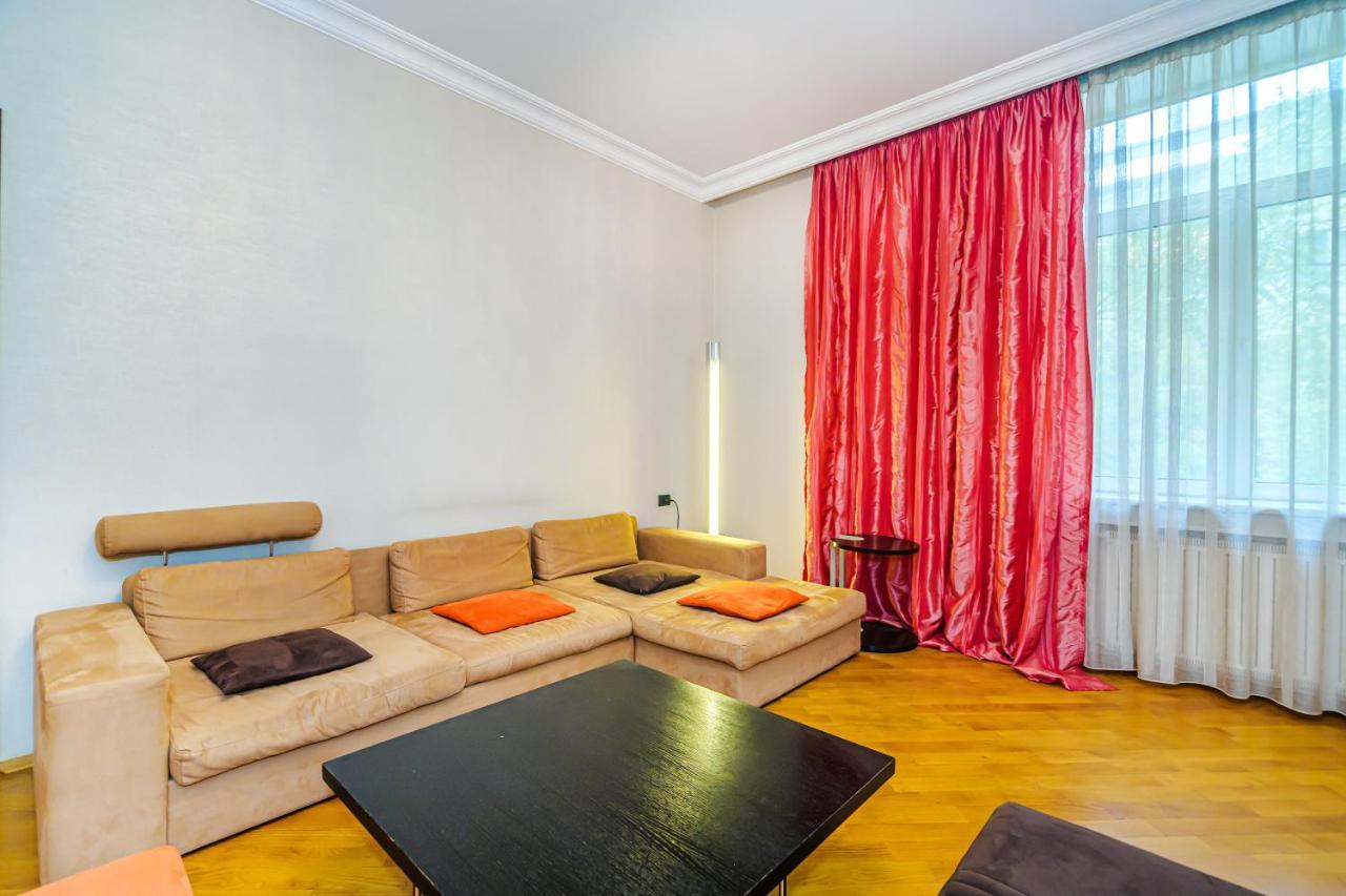 Vip Apartamen Nizami Street Apartment Baku Exterior photo