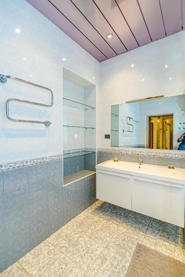 Vip Apartamen Nizami Street Apartment Baku Exterior photo